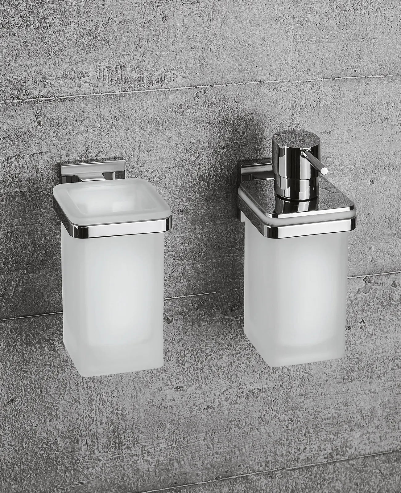 Colombo BasicQ B3702 Стакан настенный