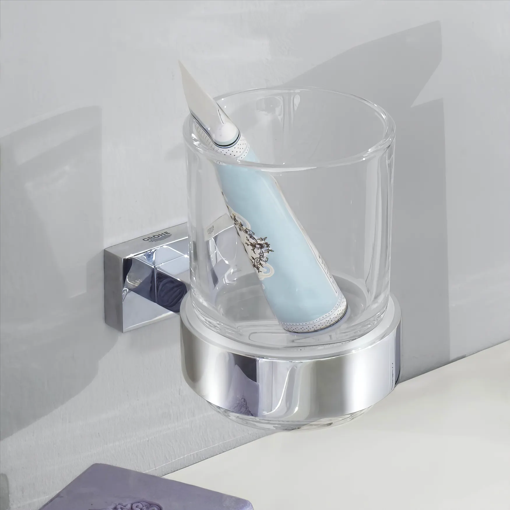 Grohe Essentials Cube 40755 001 Стакан настенный