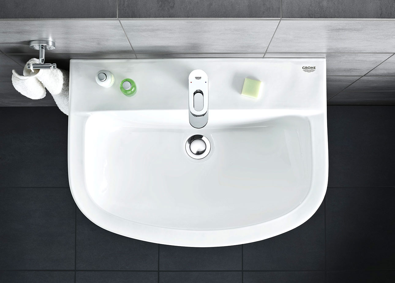 Grohe Bau Ceramic 39420 000 Раковина 646х468