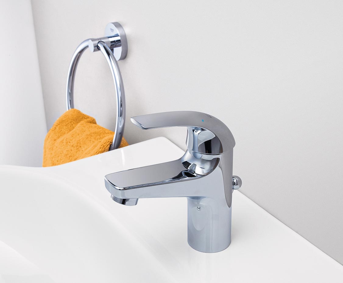 Grohe BauCurve 32805 000 Смеситель для раковины с донным клапаном